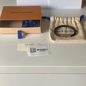 Louis Vuitton Digit Bracelet in Damier Graphite